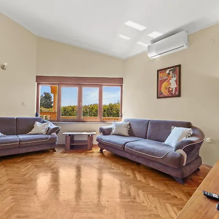 Casamare - Ground Floor Apartment