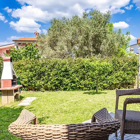 Casamare - Ground Floor Apartment Peroj